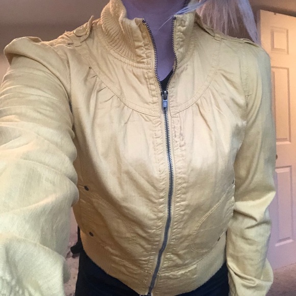 Yellow bomber jacket - Picture 4 of 8